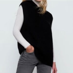 Zara Black Chunky Knit Vest with Hood